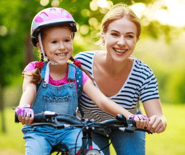 girls-on-bikes