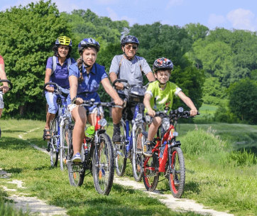 family-bike-touring