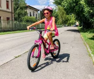 can-kids-ride-bikes-on-sidewalks