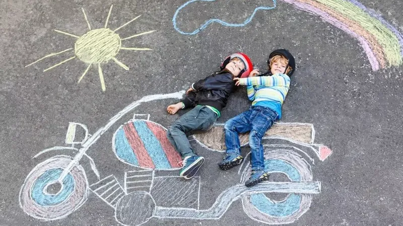 How to Make Motorcycle Sounds Off a Kids' Bike