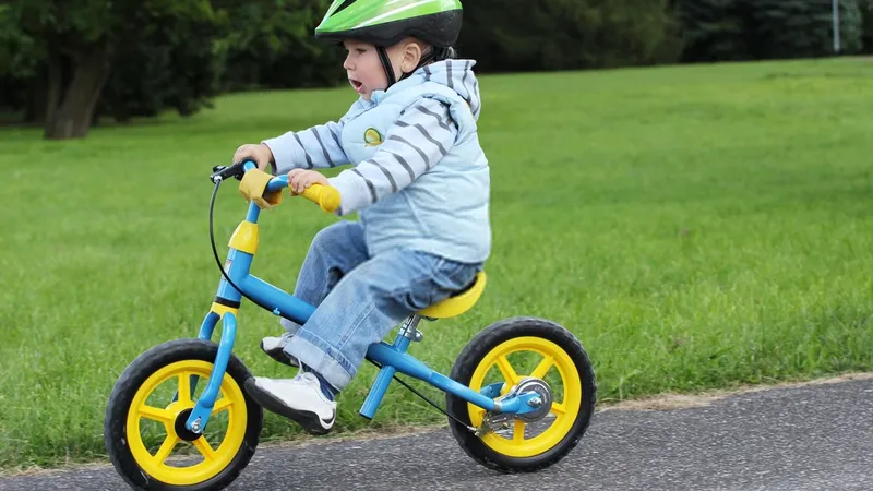 Is Cycling Good for Kids? 11 Benefits of Cycling for Kids